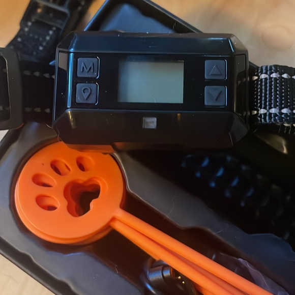 GPS wireless dog fence system - Picture 4 of 6